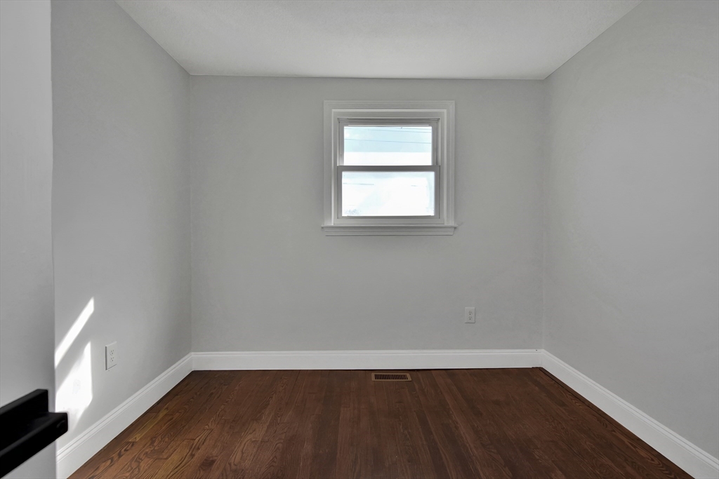 451 Douglas Road Lowell, MA 01852 - Photo 25 of 35 Gallery Image 25