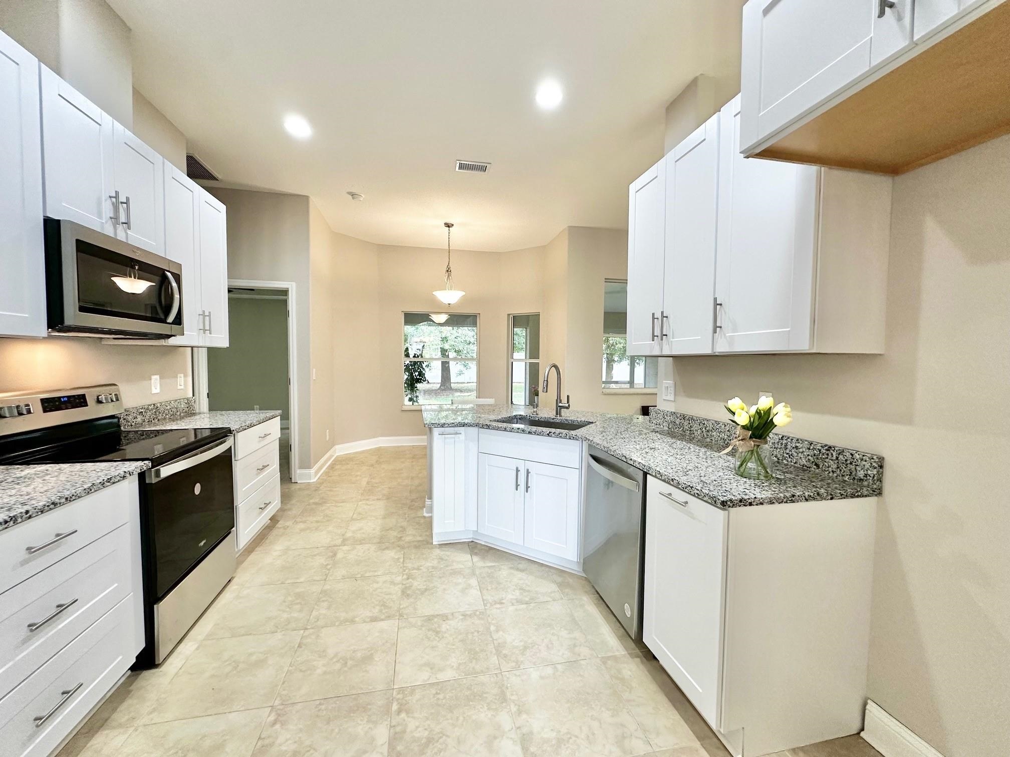 6 Ralph Place Palm Coast, FL 32164 - Photo 14 of 42 Gallery Image 14