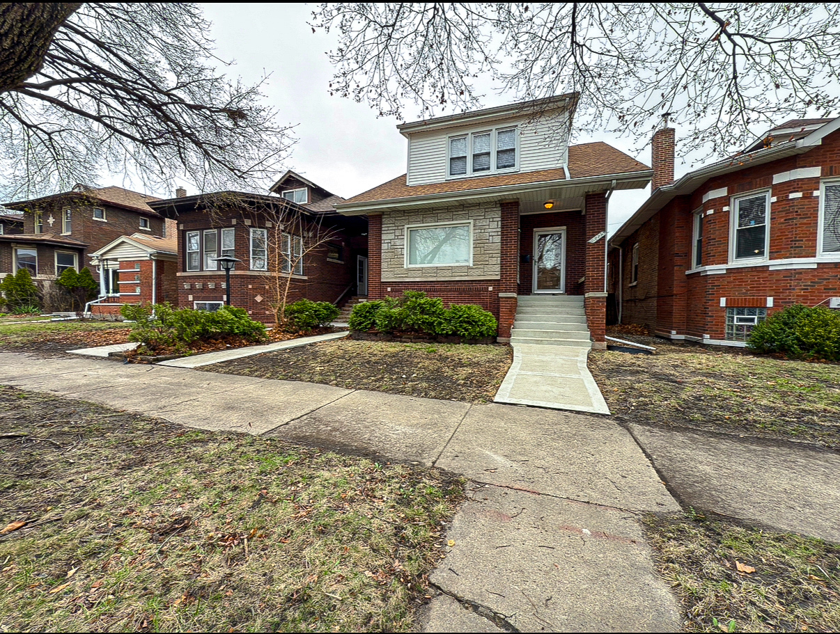 8225 South Rhodes Avenue Chicago, IL 60619 - Photo 1 of 13 Gallery Image 1