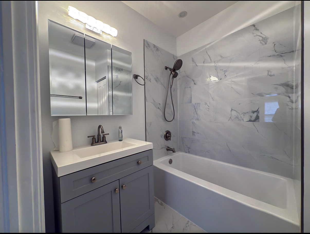 8225 South Rhodes Avenue Chicago, IL 60619 - Photo 8 of 13 Gallery Image 8