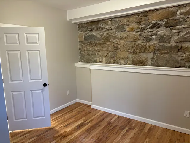 $1,550 | 23 Main Street, East Haddam, CT 06423