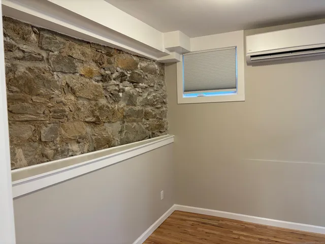 $1,550 | 23 Main Street, East Haddam, CT 06423