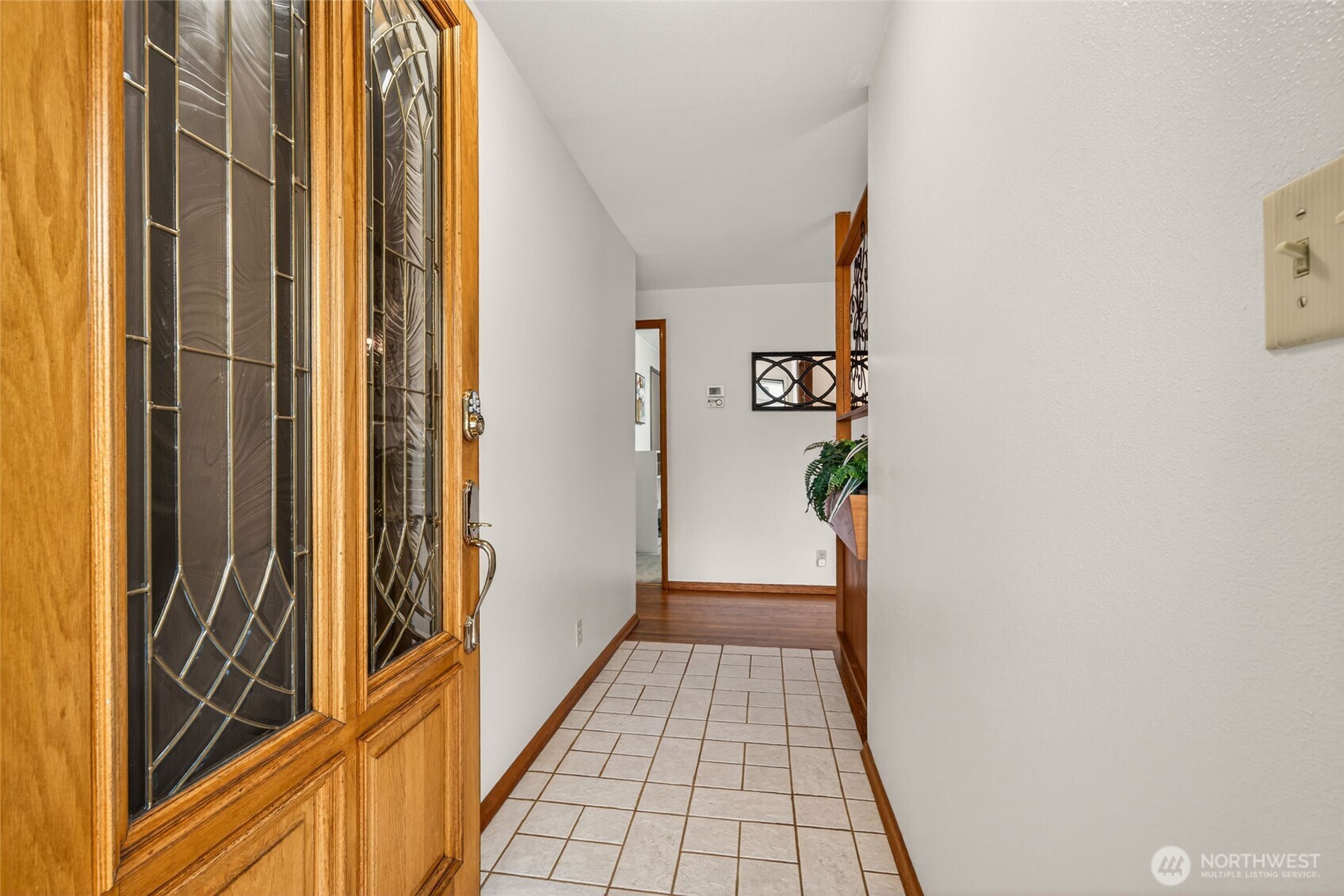 807 Jefferson Avenue Northeast Renton, WA 98056 - Photo 3 of 39 Gallery Image 3