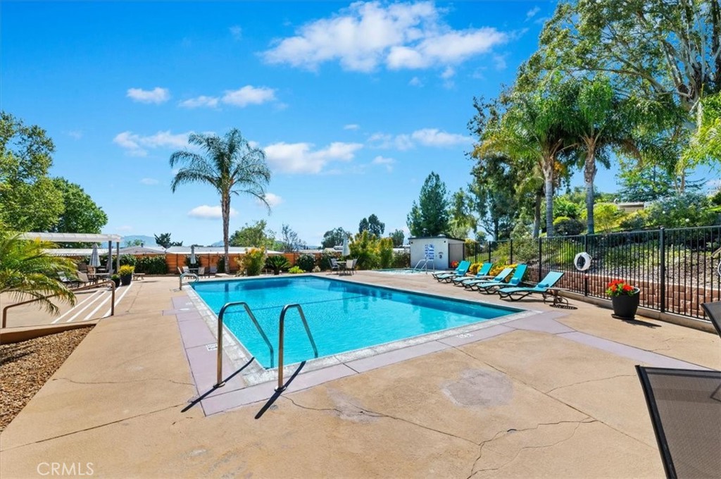 31130 South General Kearny Road, Unit 176 Temecula, CA 92591 - Photo 45 of 49 beautiful pool