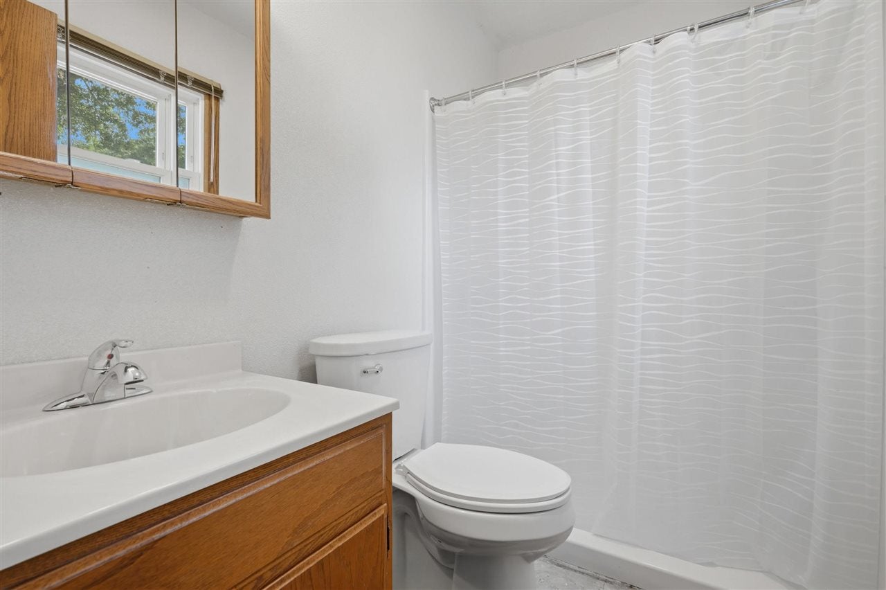 103 Valley Road Williamsburg, IA 52361 - Photo 11 of 28 Gallery Image 11
