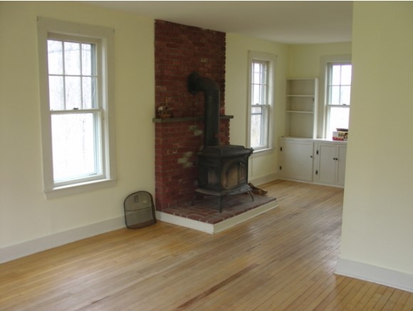 304 High Street Chester, VT 05143 - Photo 9 of 15