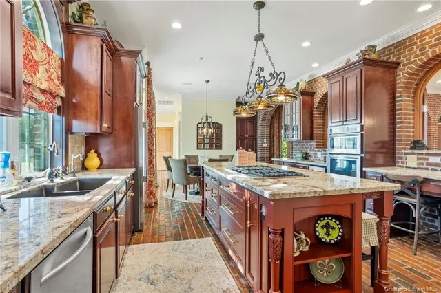 $1,050,000 | 1301 Charlestown Lane, Lake Charles, LA 70605