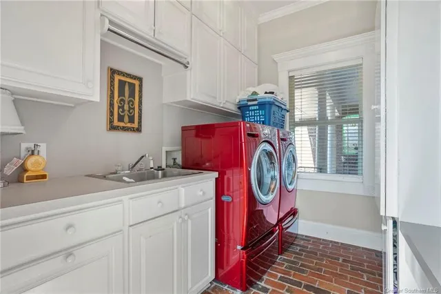 $1,050,000 | 1301 Charlestown Lane, Lake Charles, LA 70605