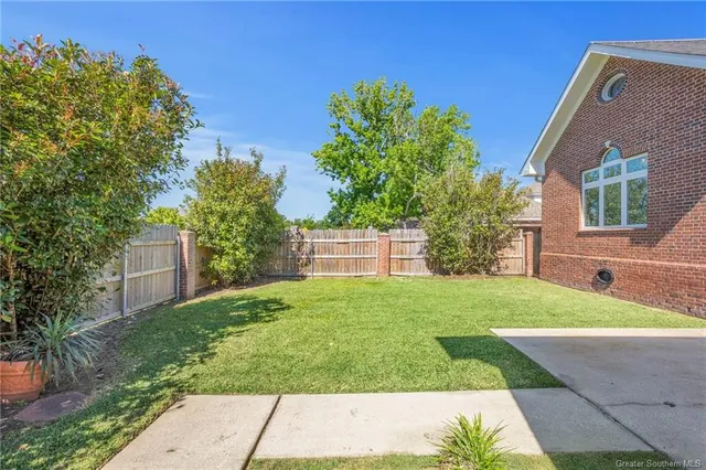 $1,050,000 | 1301 Charlestown Lane, Lake Charles, LA 70605