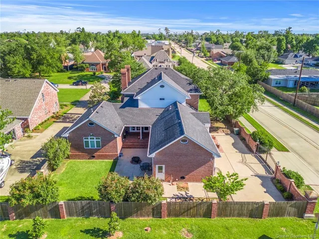 $1,050,000 | 1301 Charlestown Lane, Lake Charles, LA 70605