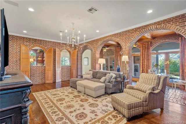 $1,050,000 | 1301 Charlestown Lane, Lake Charles, LA 70605