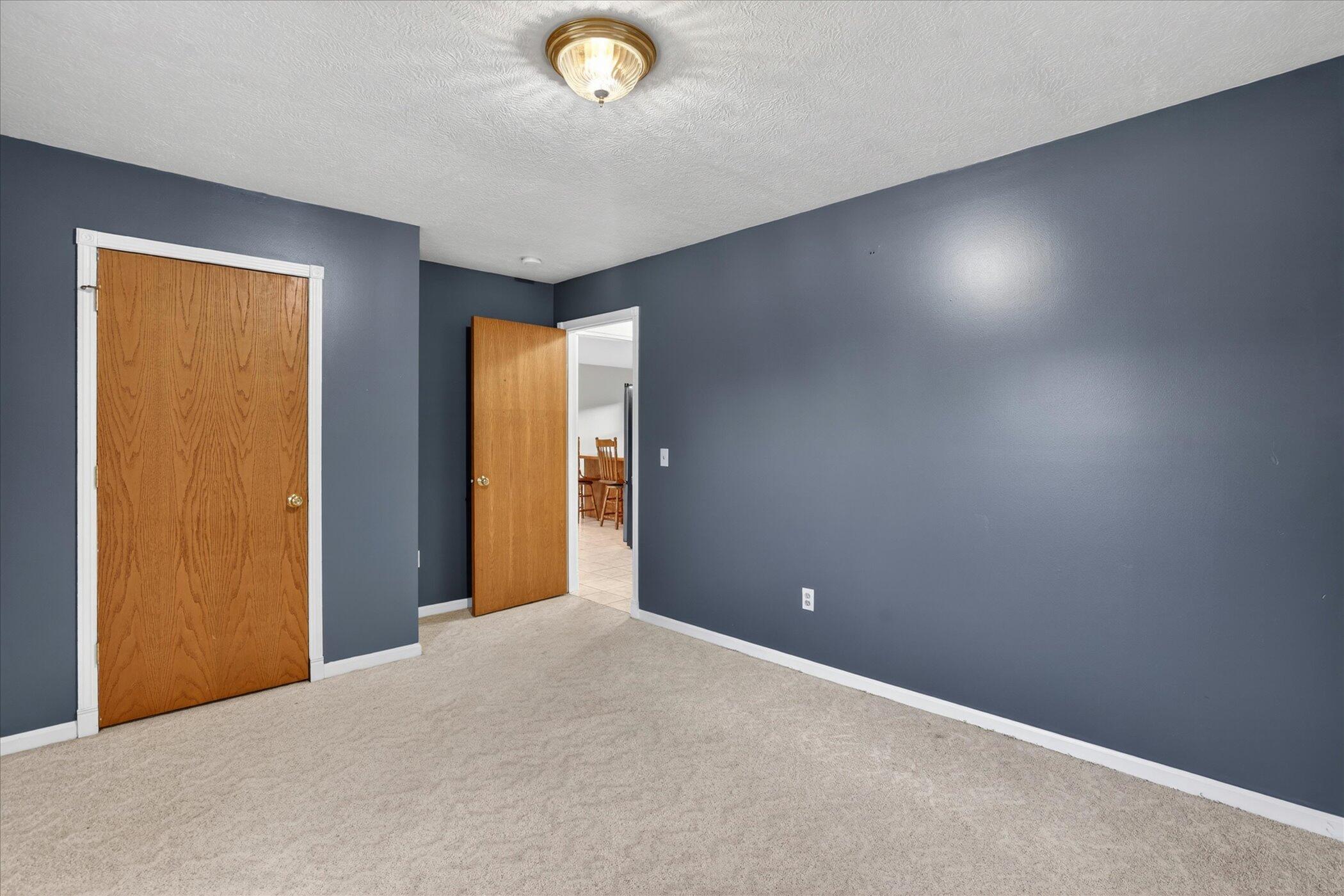 5569 South Corey Road Perry, MI 48872 - Photo 21 of 61 24-5569-S-Corey-Rd-Perry-MI-48872-Window