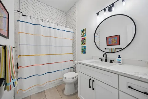 $750,000 | 917 Moody Street, Houston, TX 77009