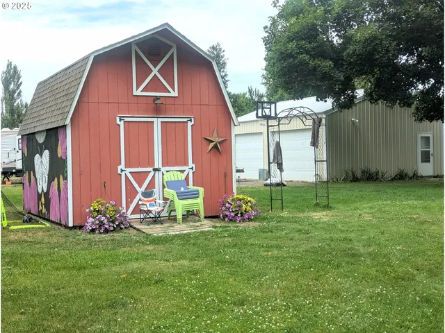 $420,000 | 460 7th Street, Imbler, OR 97841