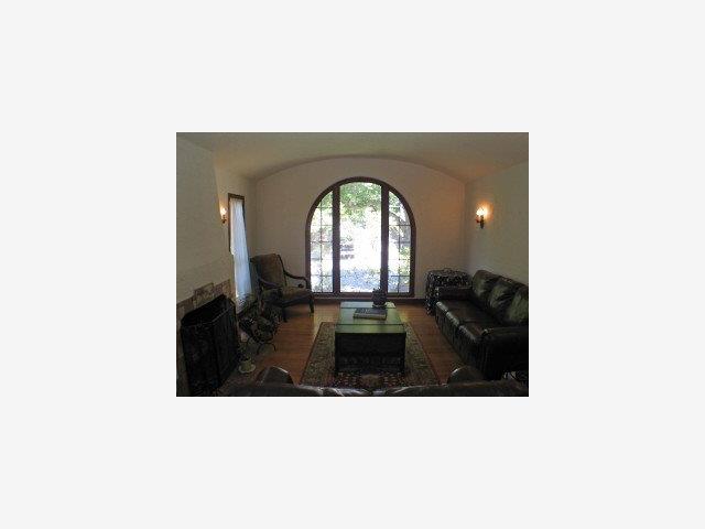 209 Stanley Road Burlingame, CA 94010 - Photo 7 of 9 Gallery Image 7