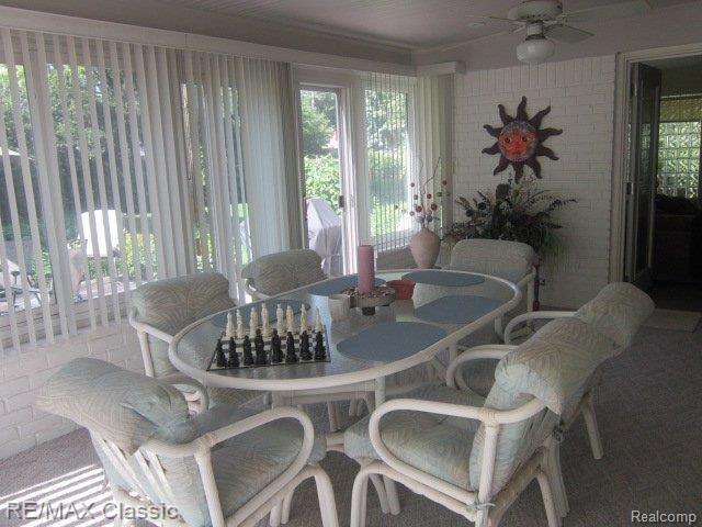 5350 Chicago Road Warren, MI 48092 - Photo 18 of 25 Sun room.JPG