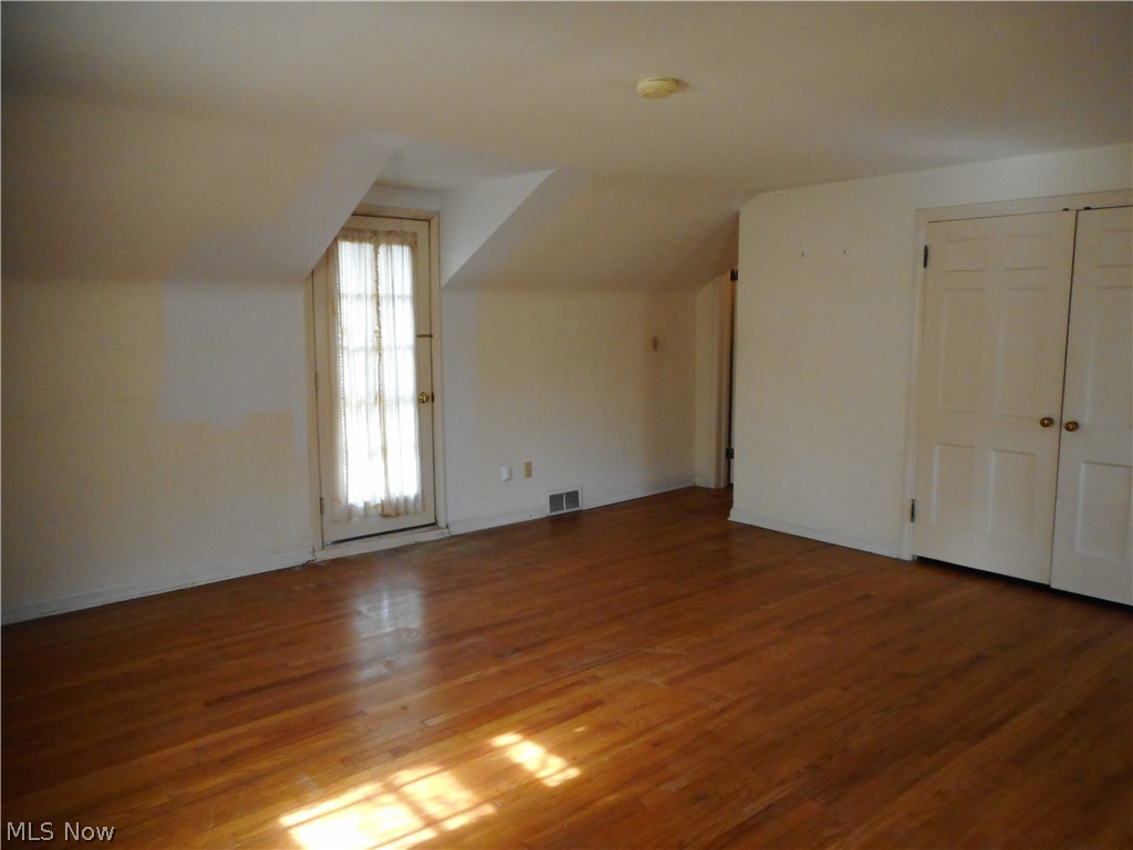 20863 Farnsleigh Road Shaker Heights, OH 44122 - Photo 14 of 22 Gallery Image 14