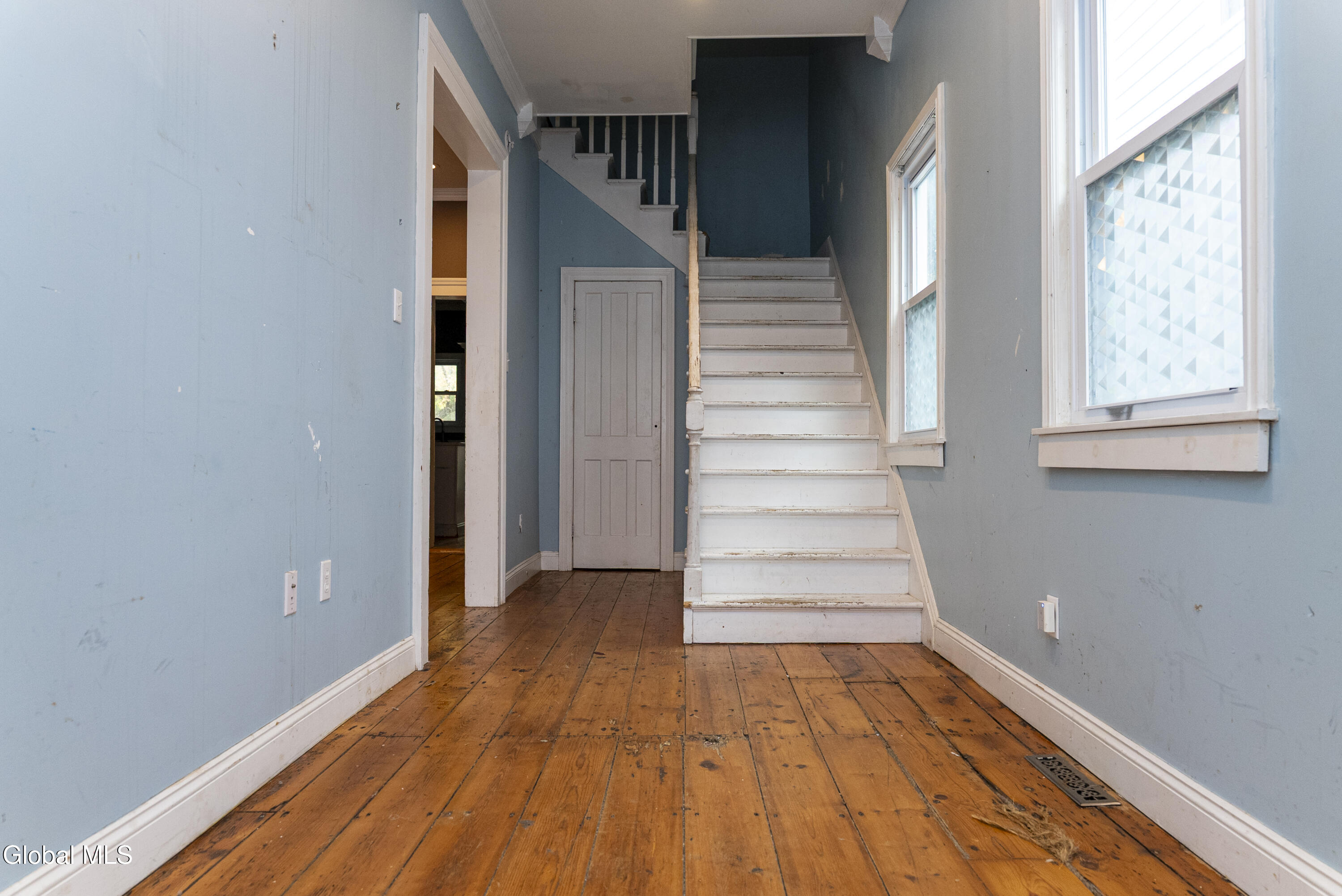 11 River Street Schenectady, NY 12305 - Photo 2 of 11 11 River St-1