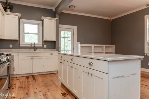 $210,000 | 11 River Street, Schenectady, NY 12305