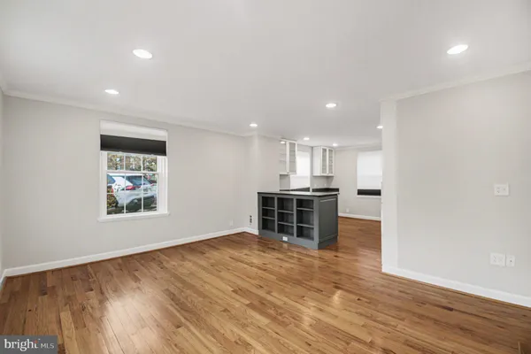 $3,700 | 4885 28th Street South, Unit B, Arlington, VA 22206