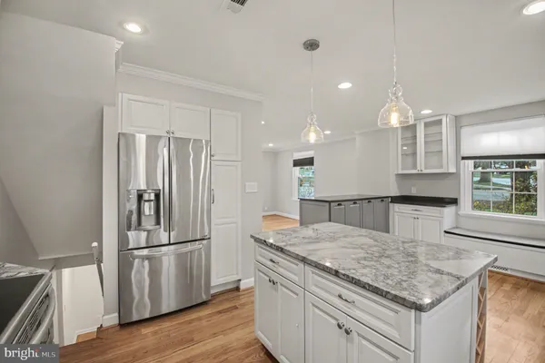 $3,700 | 4885 28th Street South, Unit B, Arlington, VA 22206