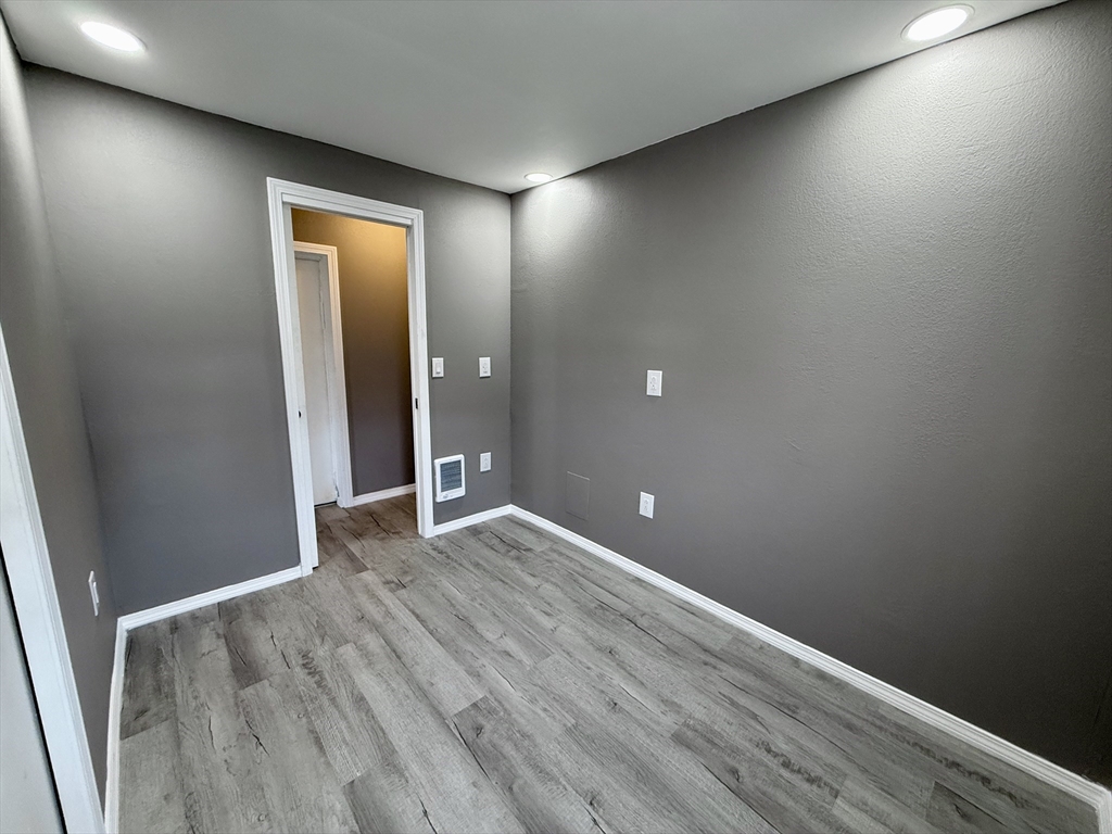 31 Mobile Home Way Springfield, MA 01119 - Photo 13 of 19 Gallery Image 13