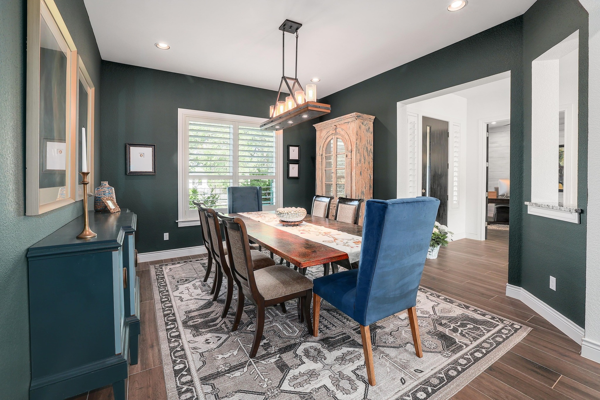 105 Graystone Lane Georgetown, TX 78633 - Photo 13 of 32 Dining room