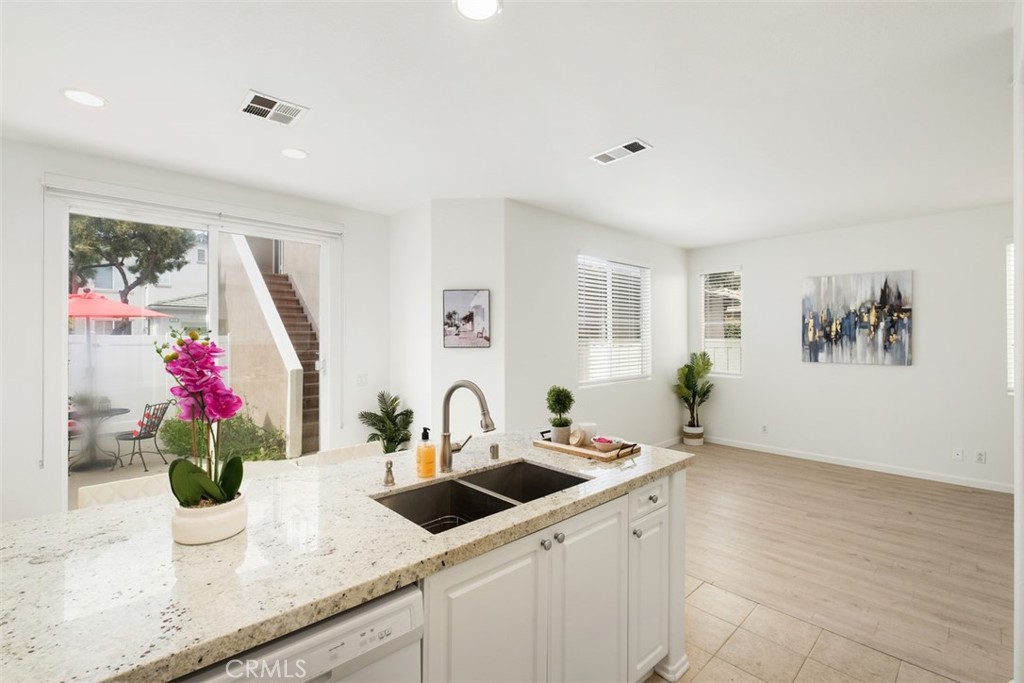 201 Kensington, Unit 26 Irvine, CA 92606 - Photo 13 of 59
