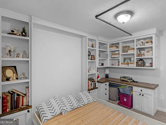 $265,000 | 102 North Hill Street, Unit 302, Griffin, GA 30223