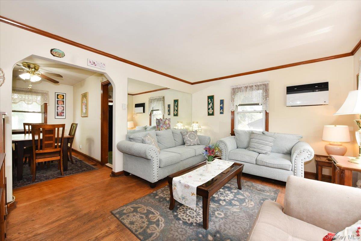 246-35 85th Road Queens, NY 11426 - Photo 5 of 24