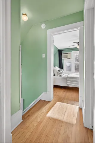 $259,900 | 147 Hurley Street East, West St. Paul, MN 55118