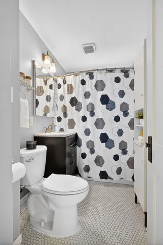 $259,900 | 147 Hurley Street East, West St. Paul, MN 55118