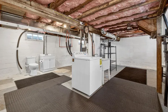 $259,900 | 147 Hurley Street East, West St. Paul, MN 55118