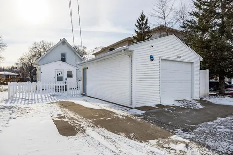 $259,900 | 147 Hurley Street East, West St. Paul, MN 55118