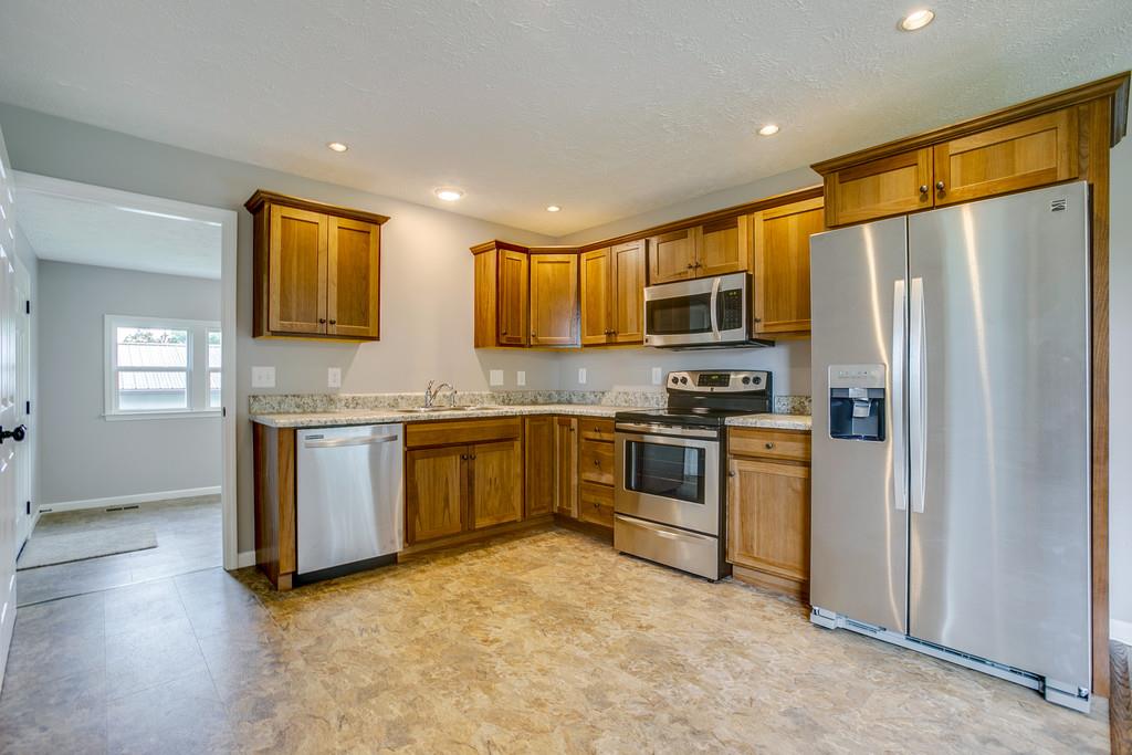 68 Liberty Road Winchester, TN 37398 - Photo 8 of 30 Gallery Image 8