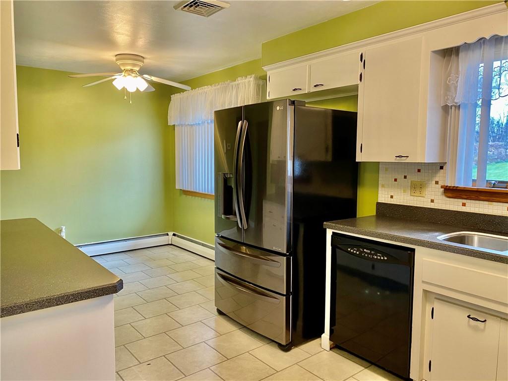 2079 Boyd School Road Wampum, PA 16157 - Photo 4 of 22 NEWER APPLIANCES