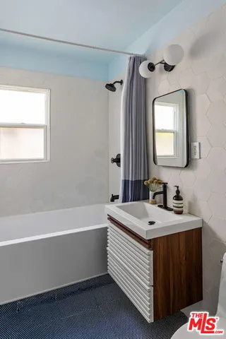 $1,675,000 | 510 Venice Way, Venice, CA 90291