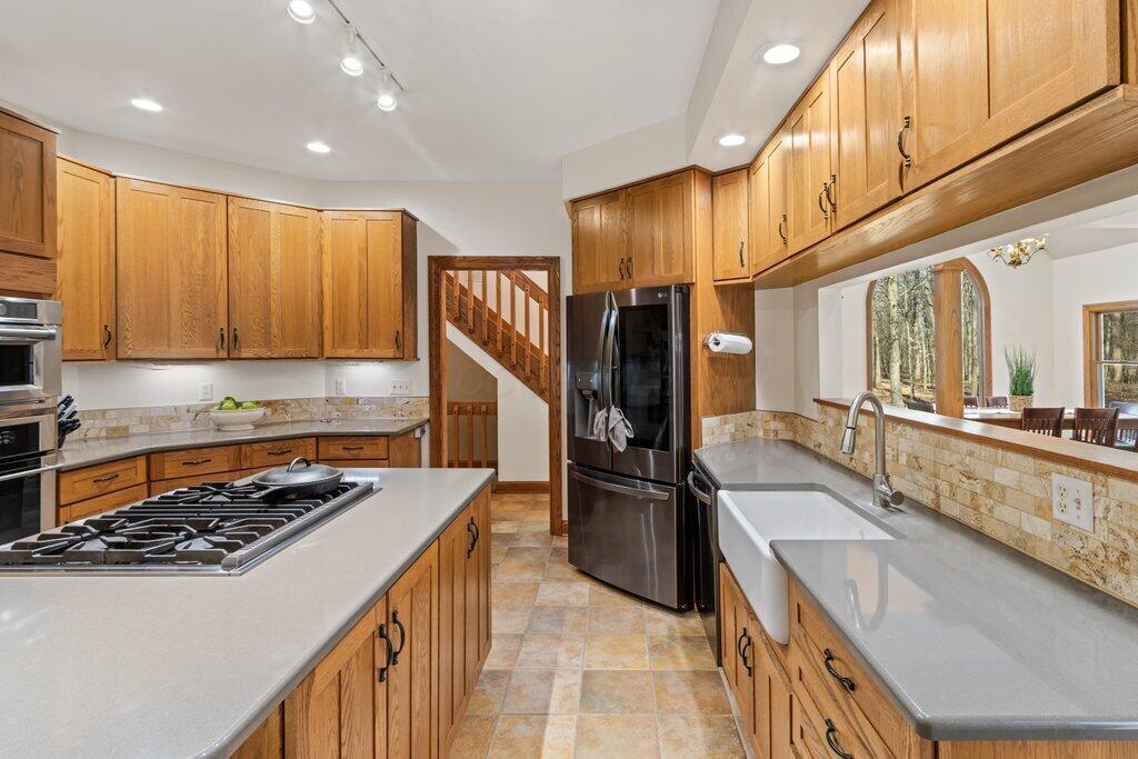 7498 Ruffner Road Northeast Baltimore, OH 43105 - Photo 27 of 64 Kitchen with FarmHouse Sink.