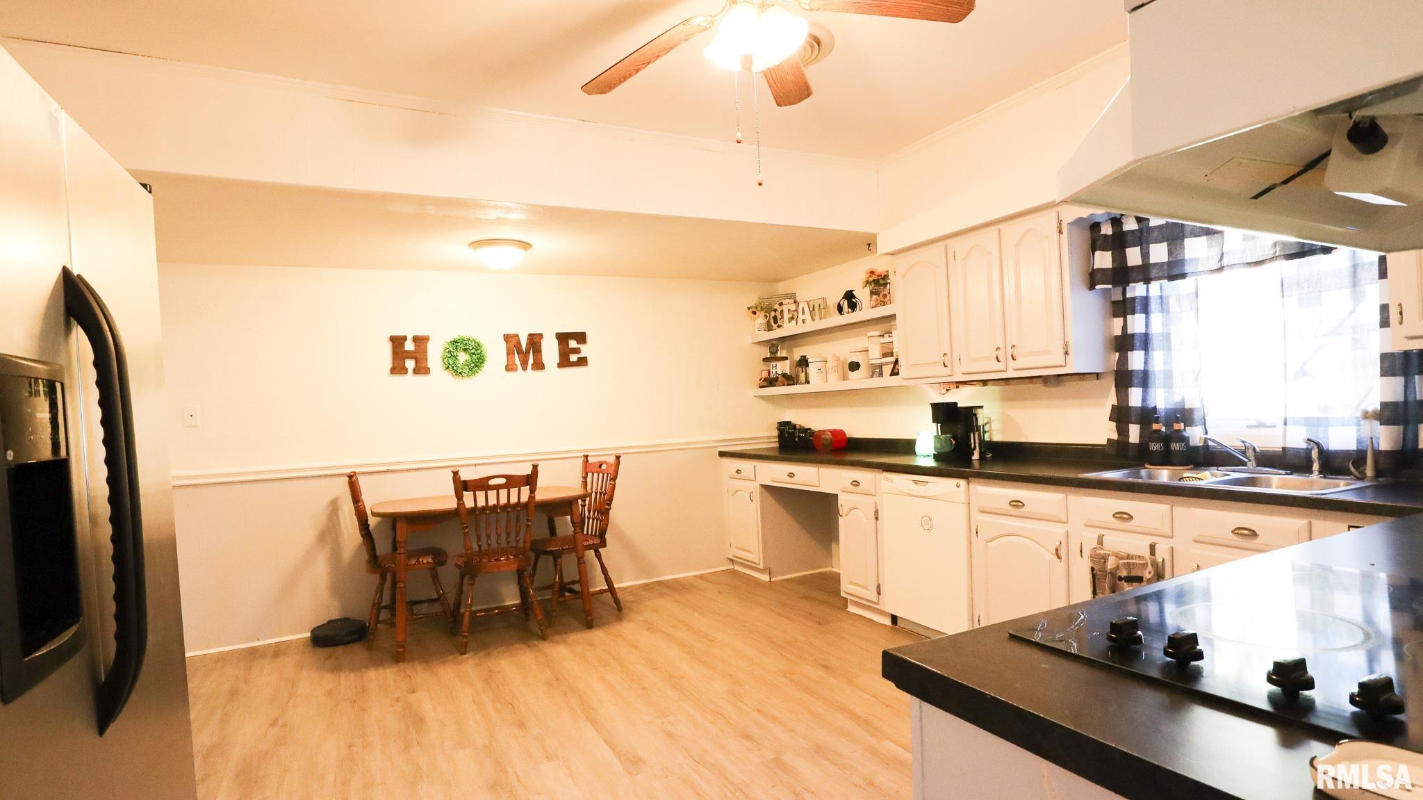 806 East Boulevard Street Marion, IL 62959 - Photo 18 of 35