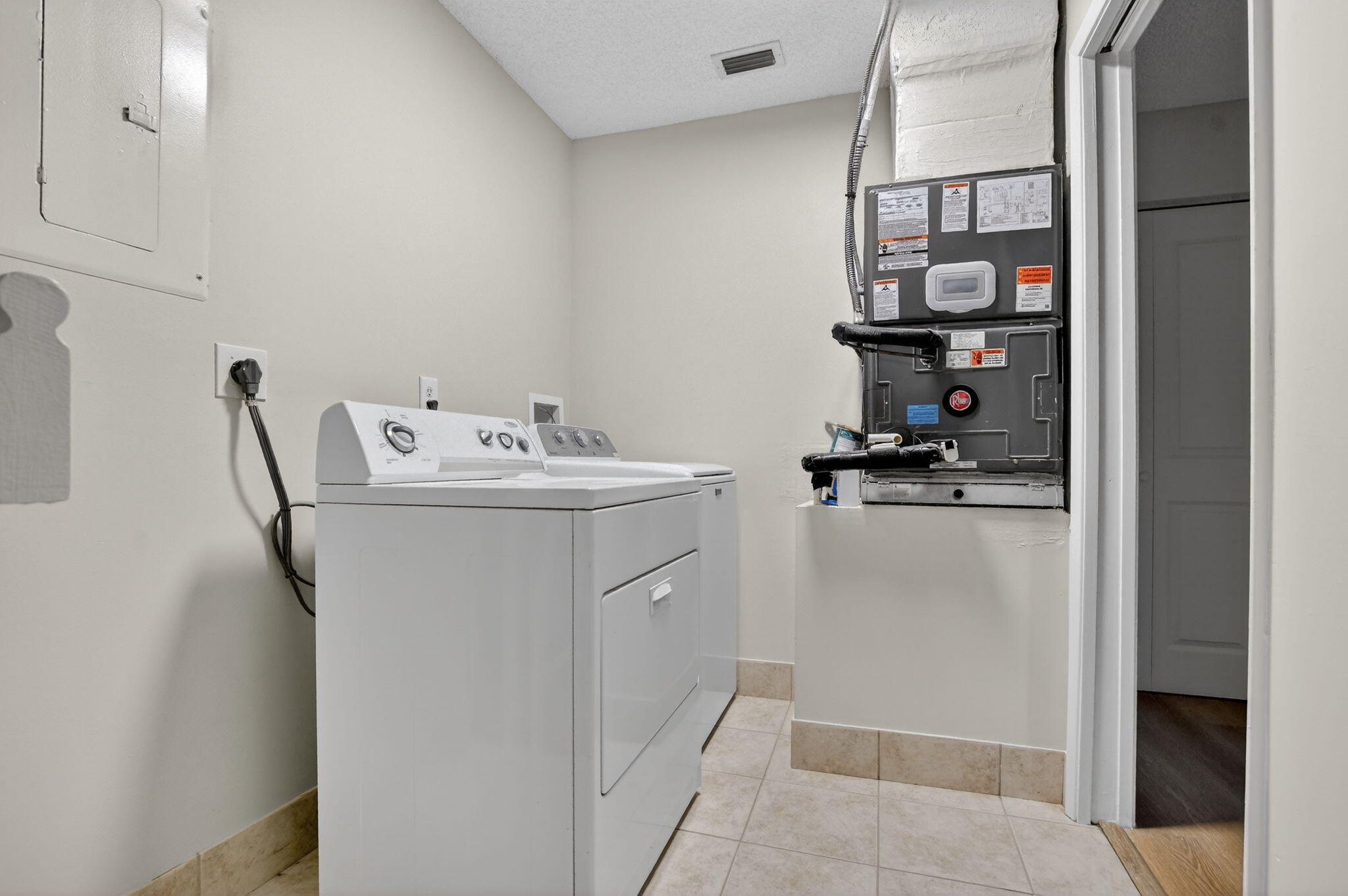 7818 La Mirada Drive, Unit 7818 Boca Raton, FL 33433 - Photo 26 of 45 Laundry