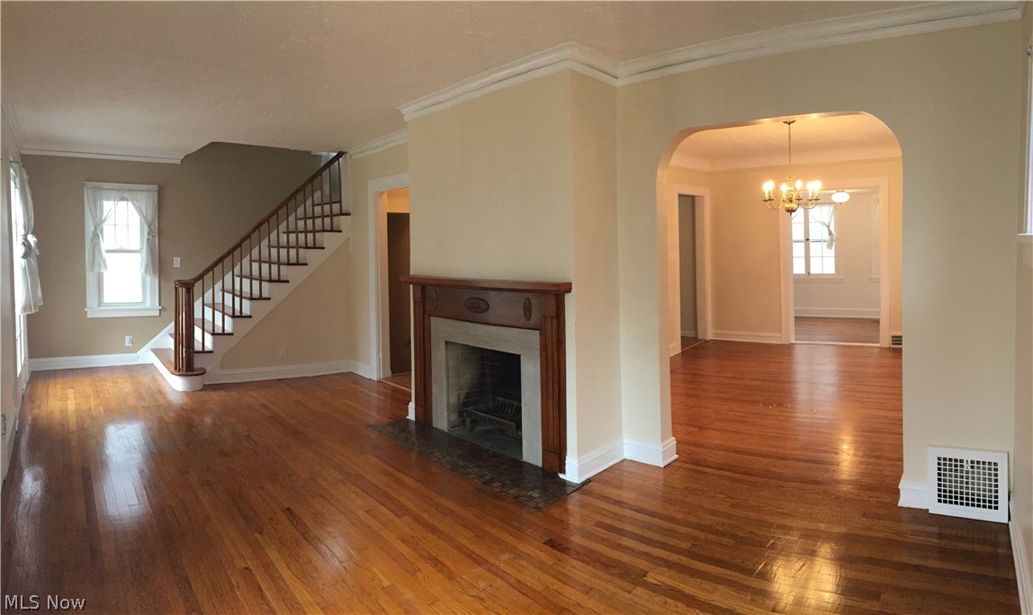 1132 Avondale Road Cleveland, OH 44121 - Photo 2 of 19