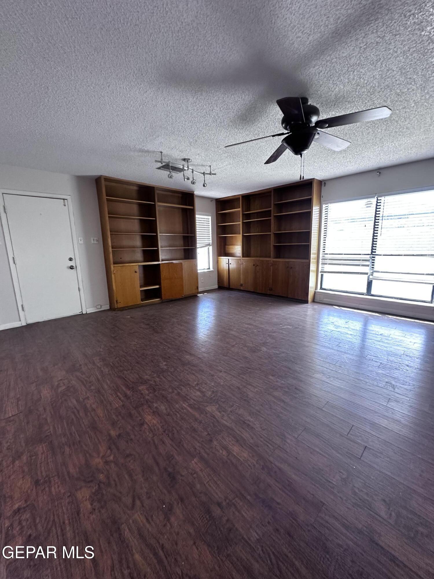 404 East Hague Road El Paso, TX 79902 - Photo 3 of 22 IMG_3880