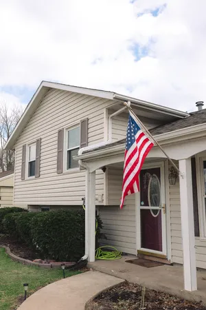$205,000 | 1203 24th Place, Sterling, IL 61081