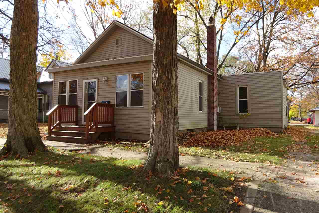 1216 Franklin Avenue Rochester, IN 46975 - Photo 3 of 19 Gallery Image 3