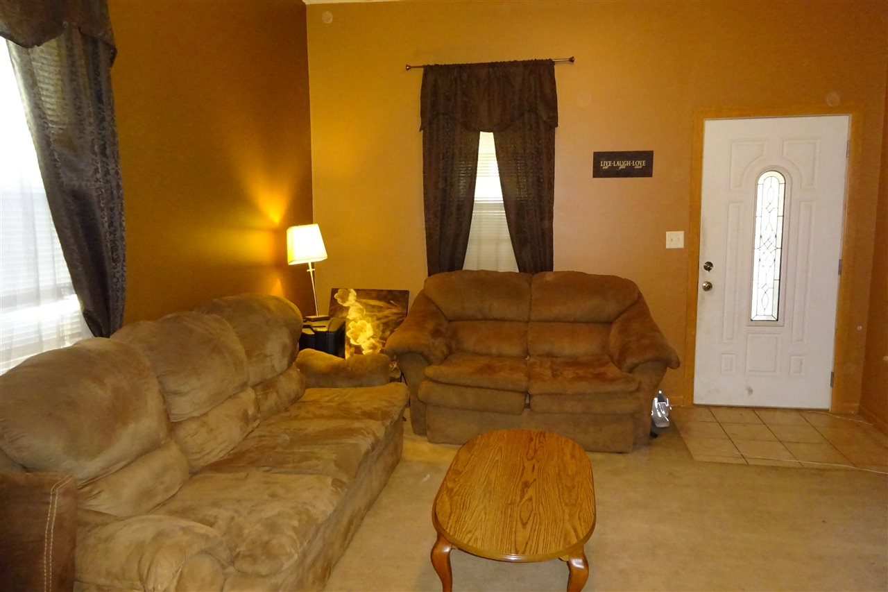 1216 Franklin Avenue Rochester, IN 46975 - Photo 6 of 19 Gallery Image 6