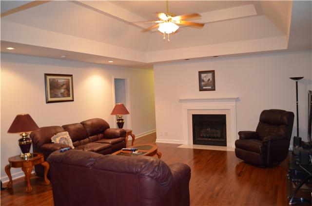 1564 Rossview Road Clarksville, TN 37043 - Photo 3 of 20 Large Living Room with Finished wood Floors and Fireplace!