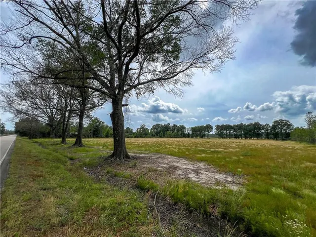 $4,759,820 | 45043 River Road, Hammond, LA 70401