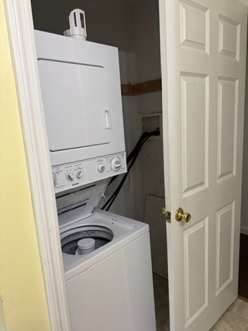 14 Moss Street, Unit 2 Burlington, MA 01803 - Photo 22 of 22 a utility room with dryer and washer