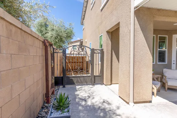$399,000 | 179 Sunset Drive South, Madera, CA 93636