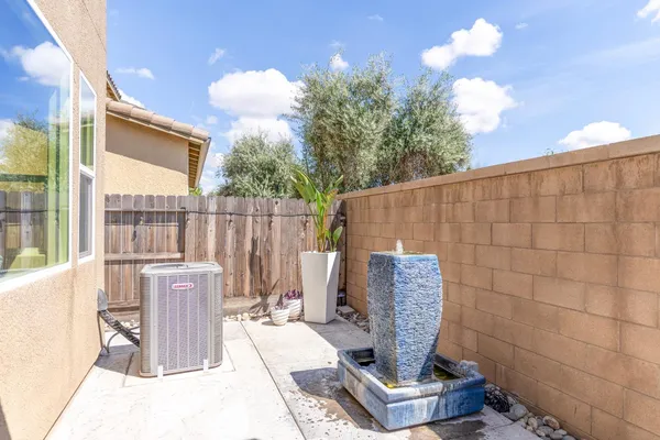 $399,000 | 179 Sunset Drive South, Madera, CA 93636